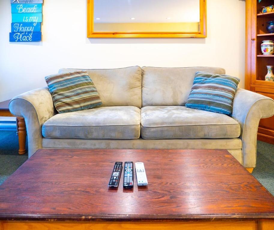 Waterfront View Of The Inlet, Short Walk To Town Apartment Tofino Ngoại thất bức ảnh
